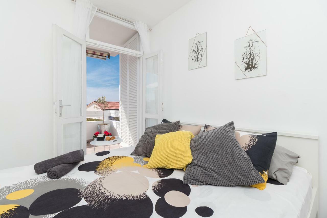 Apartman Roko Petrcane Exterior photo