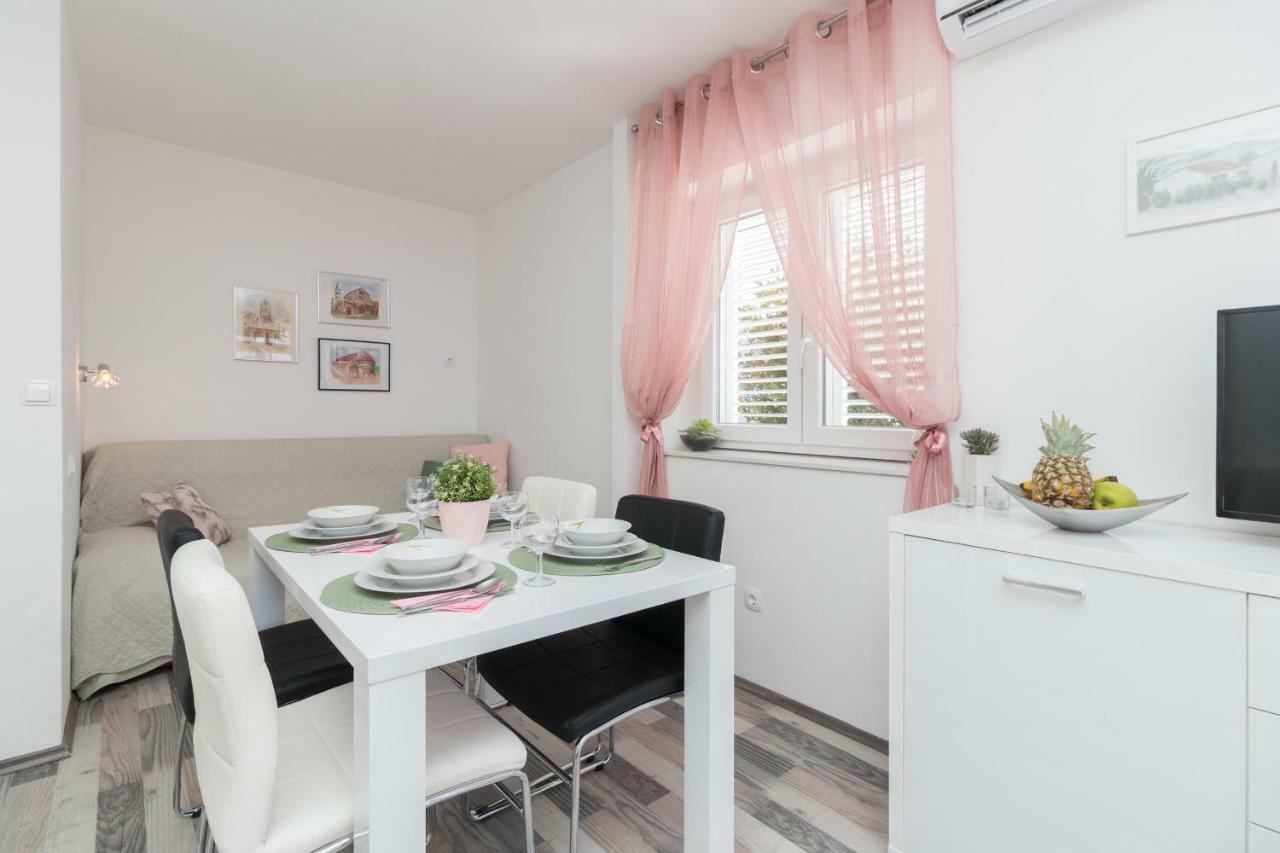 Apartman Roko Petrcane Exterior photo