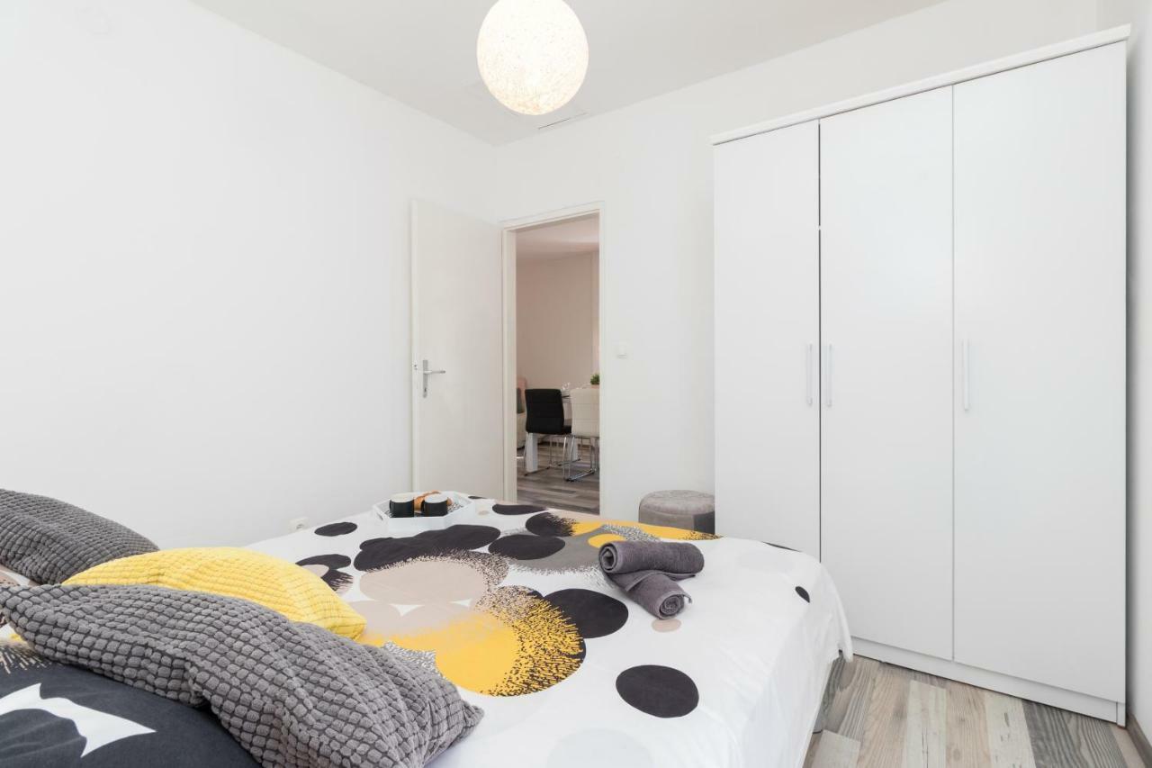 Apartman Roko Petrcane Exterior photo